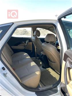 هيونداي أزيرا